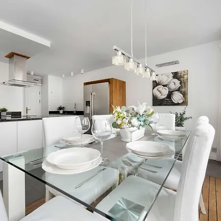 公寓 Family With 3 Bedrooms & Air Conditioning In The Centre Of By Renters 弗罗茨瓦夫