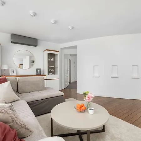 Family With 3 Bedrooms & Air Conditioning In The Centre Of By Renters * 弗罗茨瓦夫