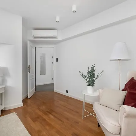 Family With 3 Bedrooms & Air Conditioning In The Centre Of By Renters 弗罗茨瓦夫