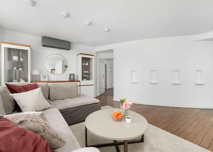 Family With 3 Bedrooms & Air Conditioning In The Centre Of By Renters * Wrocław