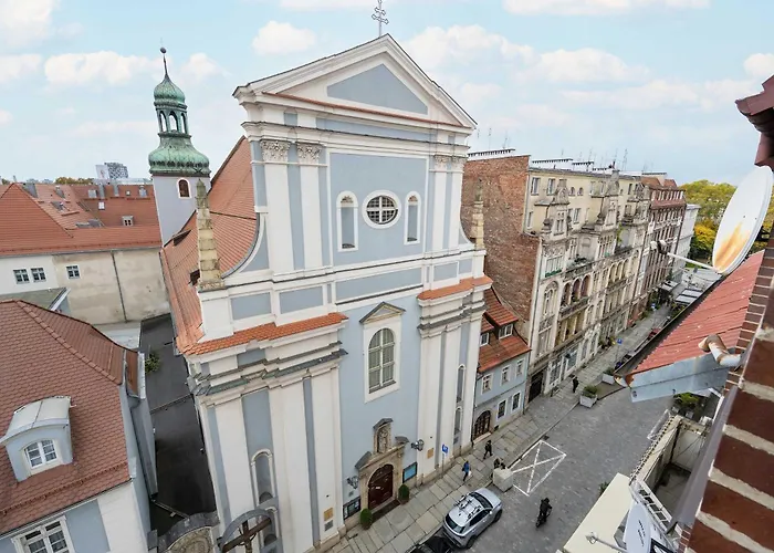 Family With 3 Bedrooms & Air Conditioning In The Centre Of By Renters Apartman Wrocław