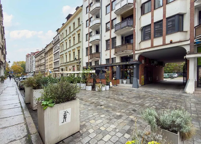 Family With 3 Bedrooms & Air Conditioning In The Centre Of By Renters Apartman Wrocław