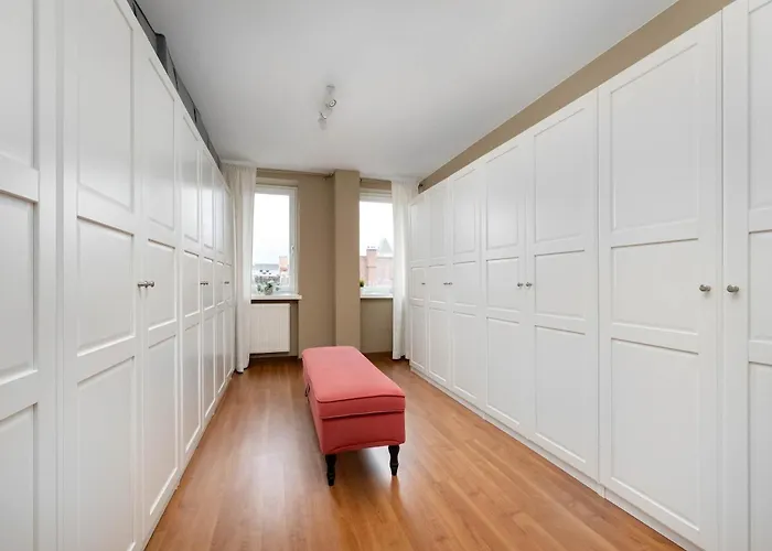 Family With 3 Bedrooms & Air Conditioning In The Centre Of By Renters * 弗罗茨瓦夫